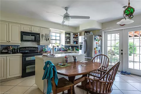 338 Ridge Dr, Naples, FL 34108 photo 4