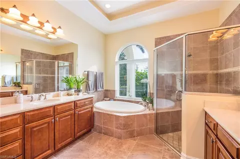 310 Saddlebrook Ln, Naples, FL 34110 photo 16