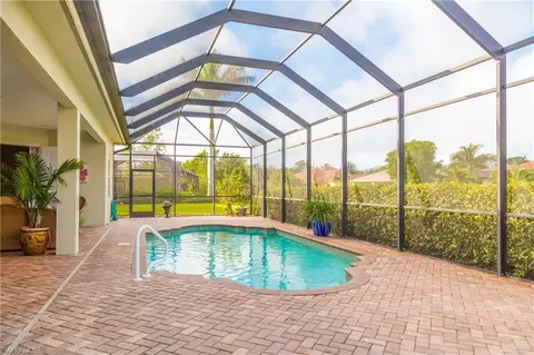 310 Saddlebrook Ln, Naples, FL 34110 photo 20