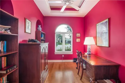 310 Saddlebrook Ln, Naples, FL 34110 photo 9