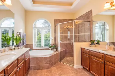 310 Saddlebrook Ln, Naples, FL 34110 photo 15