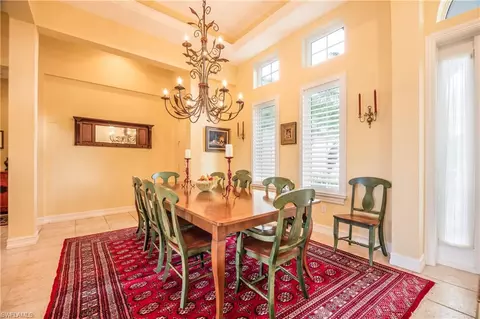 310 Saddlebrook Ln, Naples, FL 34110 photo 3