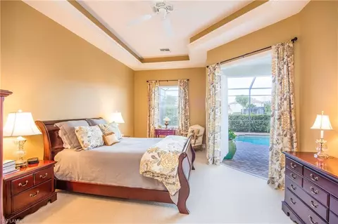 310 Saddlebrook Ln, Naples, FL 34110 photo 18