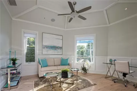 514 3rd St N, Naples, FL 34102 photo 8