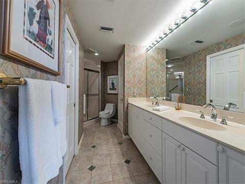 60 Seagate Dr #1702, Naples, FL 34103 photo 10
