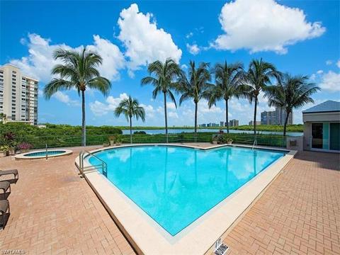 60 Seagate Dr #1702, Naples, FL 34103 photo 16