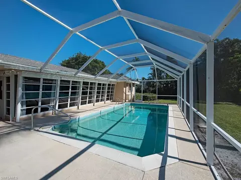 560 Ketch Dr, Naples, FL 34103 photo 15