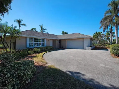 560 Ketch Dr, Naples, FL 34103 photo 5