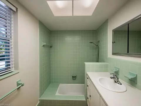 560 Ketch Dr, Naples, FL 34103 photo 13