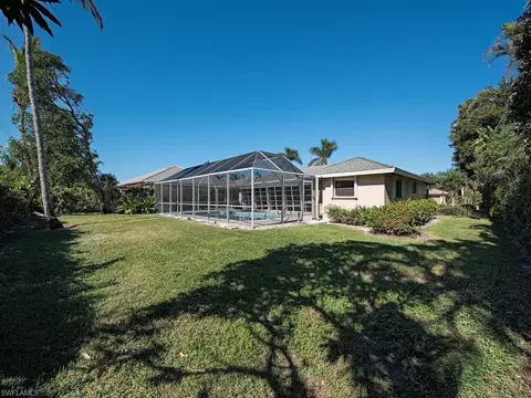 560 Ketch Dr, Naples, FL 34103 photo 16
