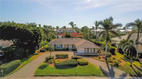 560 Ketch Dr, Naples, FL 34103 photo 1