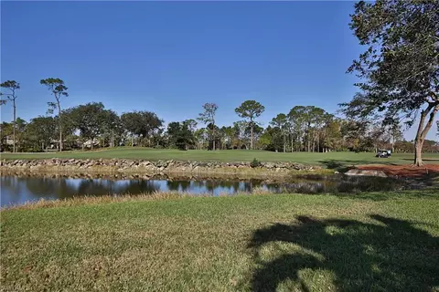 246 Edgemere Way E, Naples, FL 34105 photo 2