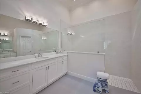 246 Edgemere Way E, Naples, FL 34105 photo 13