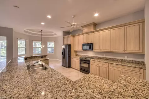 439 Saddlebrook Ln, Naples, FL 34110 photo 6