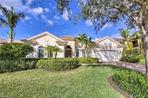 439 Saddlebrook Ln, Naples, FL 34110 photo 1