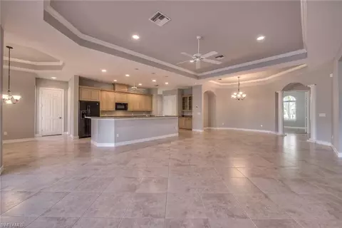 439 Saddlebrook Ln, Naples, FL 34110 photo 5