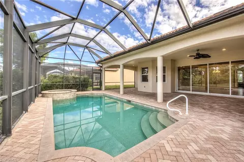 439 Saddlebrook Ln, Naples, FL 34110 photo 17
