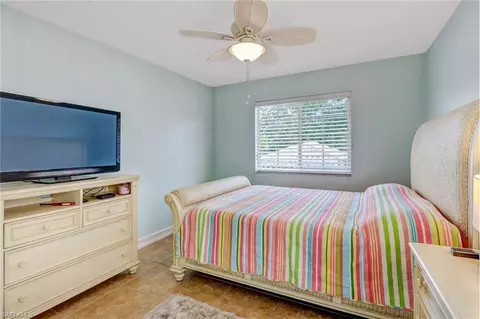 635 Luisa Ln #2, Naples, FL 34104 photo 14