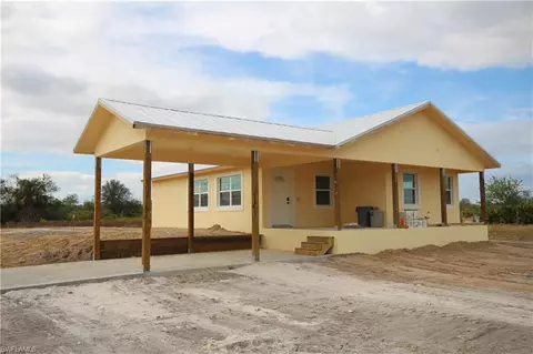 7906 13th Pl, Labelle, FL 33935 photo 1