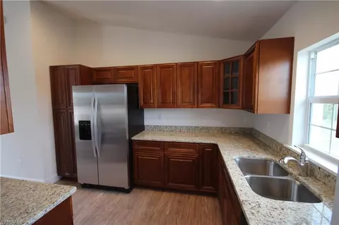 7906 13th Pl, Labelle, FL 33935 photo 11