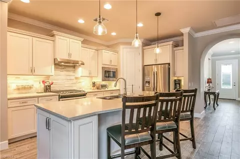 7334 Mockingbird Ct, Naples, FL 34114 photo 3