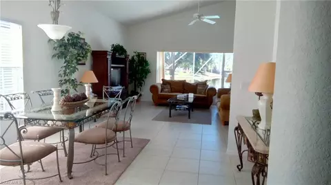 829 Briarwood Blvd, Naples, FL 34104 photo 4