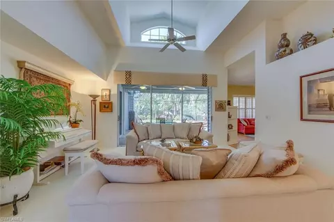 757 Glendevon Dr, Naples, FL 34105 photo 3