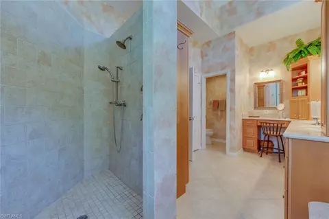757 Glendevon Dr, Naples, FL 34105 photo 9