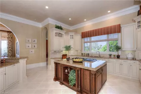 5880 Burnham Rd, Naples, FL 34119 photo 8
