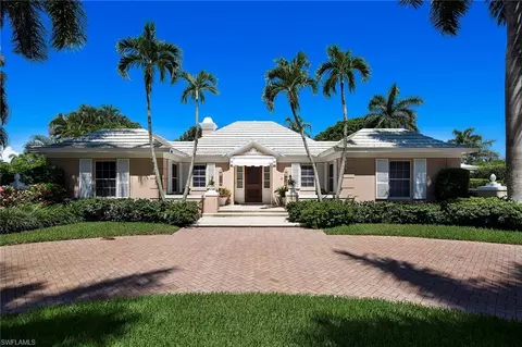 2700 Lantern Ln, Naples, FL 34102 photo 1