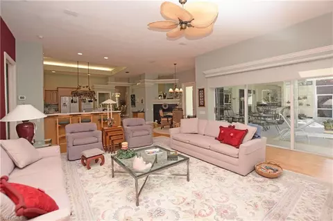 408 Edgemere Way E, Naples, FL 34105 photo 5
