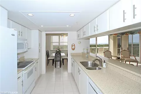 6573 Marissa Loop #603, Naples, FL 34108 photo 6