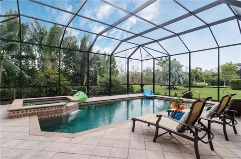3950 Bering Ct, Naples, FL 34119 photo 8