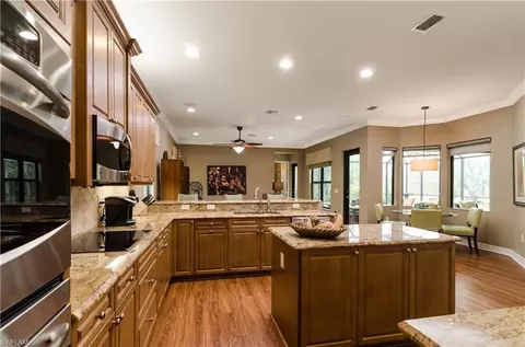 3950 Bering Ct, Naples, FL 34119 photo 12