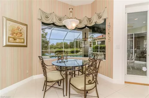 573 Eagle Creek Dr, Naples, FL 34113 photo 4