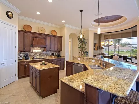 6502 Carema Ln, Naples, FL 34113 photo 5