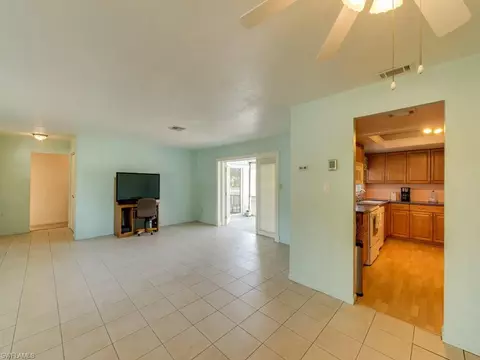 449 Castle Rd, Naples, FL 34119 photo 2