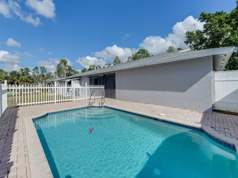 449 Castle Rd, Naples, FL 34119 photo 3