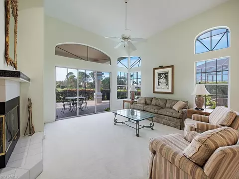 15255 Devon Green Ln, Naples, FL 34110 photo 2