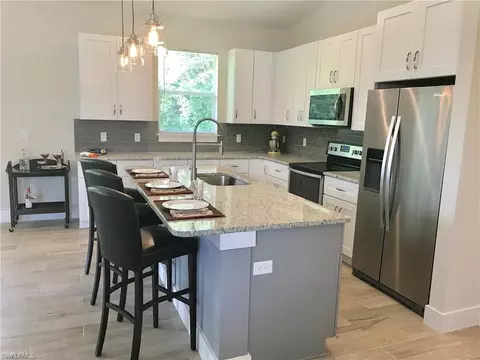 2216 Jackson Ave, Naples, FL 34112 photo 6