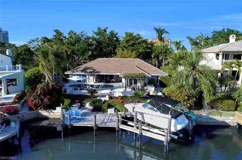324 Pirates Bight, Naples, FL 34103 photo 21