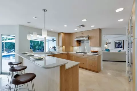 324 Pirates Bight, Naples, FL 34103 photo 9
