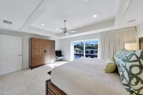 324 Pirates Bight, Naples, FL 34103 photo 13
