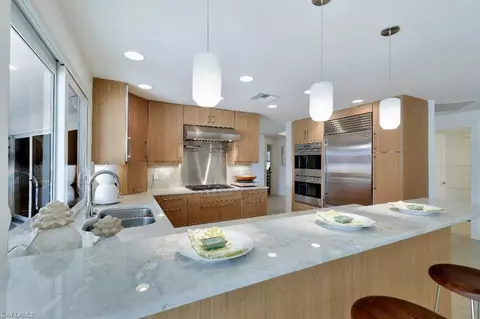 324 Pirates Bight, Naples, FL 34103 photo 7