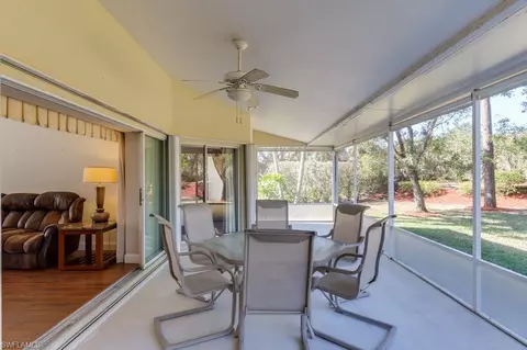 877 Coldstream Ct, Naples, FL 34104 photo 3