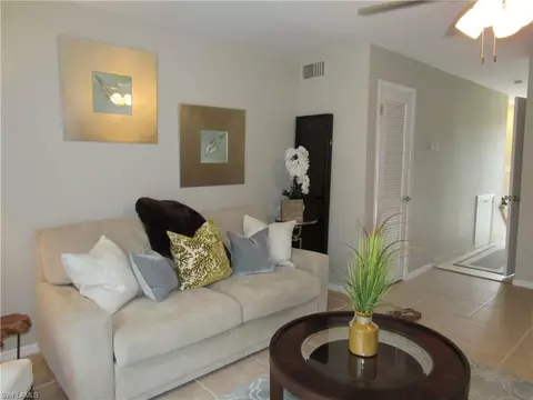 600 Valley Stream Dr #B1, Naples, FL 34113 photo 4