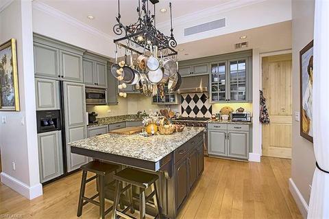 358 2nd Ave S, Naples, FL 34102 photo 6