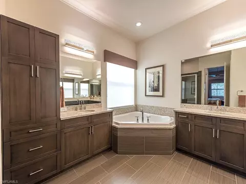 3419 Pacific Dr, Naples, FL 34119 photo 15