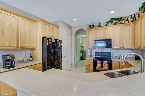 3903 Aurora Ct, Naples, FL 34116 photo 7