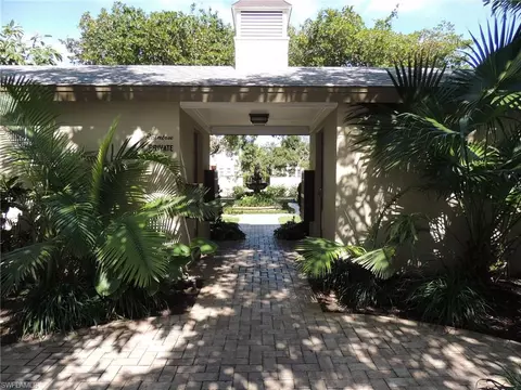 376 4th Ave S, Naples, FL 34102 photo 5
